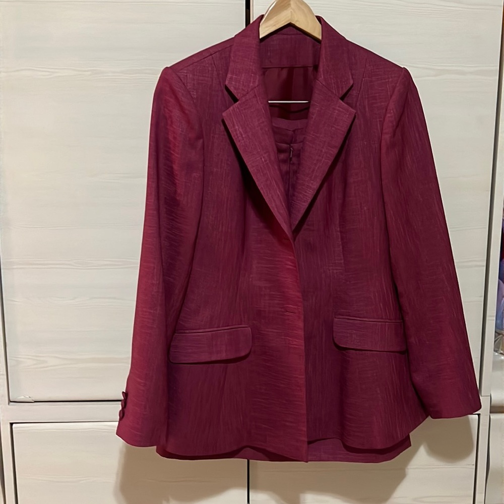 Custom made skirt suit